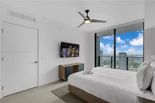 601 NE 1st, Miami, FL 33132 - Photo 11