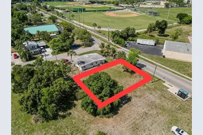 933 Veronica Shoemaker, Fort Myers, FL 33916 - Photo 1