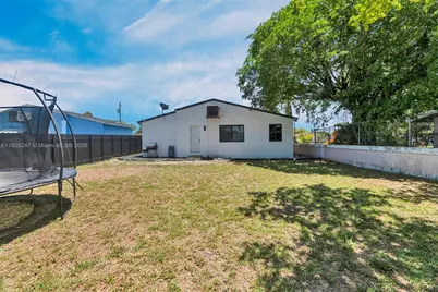 4029 SW 22nd St, West Park, FL 33023 - Photo 31