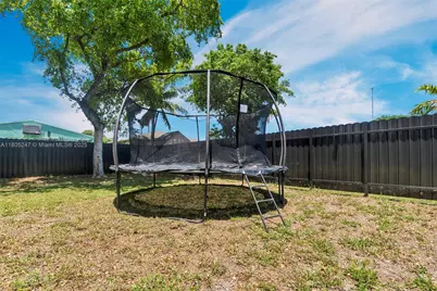 4029 SW 22nd St, West Park, FL 33023 - Photo 29