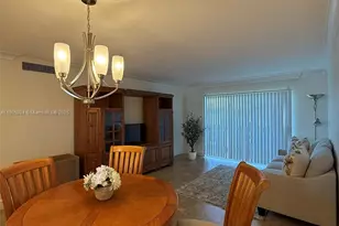 218 NE 12th Ave, Hallandale Beach, FL 33009 - Photo 3