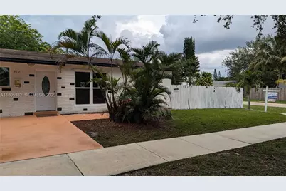 3601 N 72nd Ave, Hollywood, FL 33024 - Photo 1