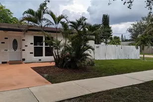 3601 N 72nd Ave, Hollywood, FL 33024 - Photo 1