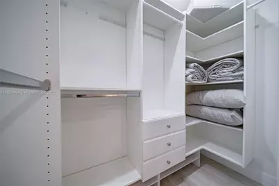 13801 NE 1st Ave, Miami, FL 33161 - Photo 21