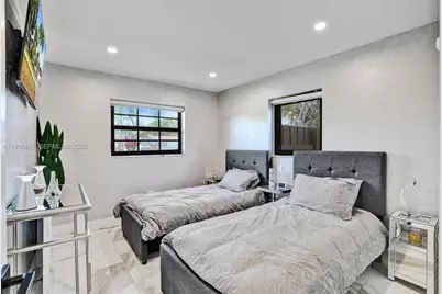 6761 Allen St, Hollywood, FL 33024 - Photo 7