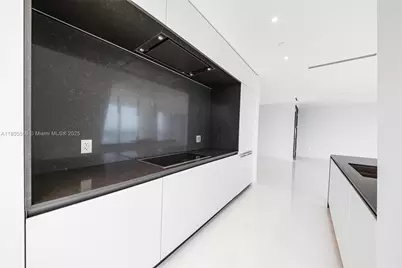 300 Biscayne Boulevard Way #4507W, Miami, FL 33131 - Photo 15