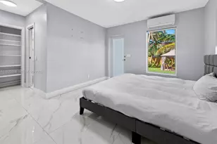 1025 Washington St, Hollywood, FL 33019 - Photo 5