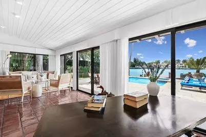 56 S Hibiscus Dr, Miami Beach, FL 33139 - Photo 15