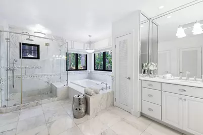 56 S Hibiscus Dr, Miami Beach, FL 33139 - Photo 21