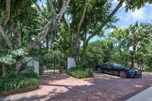 56 S Hibiscus Dr, Miami Beach, FL 33139 - Photo 27