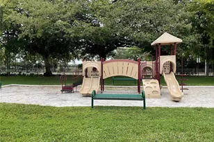 [Address not provided], Pembroke Pines, FL 33025 - Photo 17