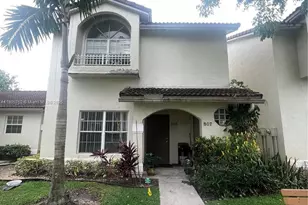 805 NW 108th Terrace, Pembroke Pines, FL 33026 - Photo 5
