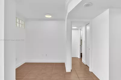 2801 NE 183rd St #1703W, Aventura, FL 33160 - Photo 25