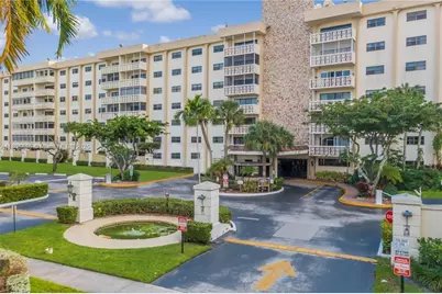 800 NE 195th St #720, Miami, FL 33179 - Photo 1