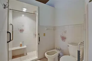 65 NE 152nd St, Miami, FL 33162 - Photo 25