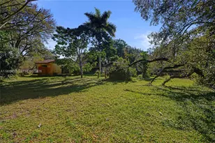 65 NE 152nd St, Miami, FL 33162 - Photo 59