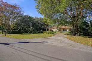 65 NE 152nd St, Miami, FL 33162 - Photo 69