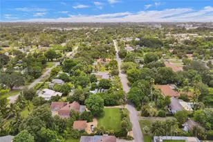 65 NE 152nd St, Miami, FL 33162 - Photo 11