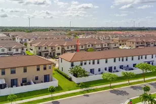 10966 W 33rd Way, Hialeah, FL 33018 - Photo 29