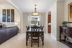 19165 N Gardenia Ave, Weston, FL 33332 - Photo 9