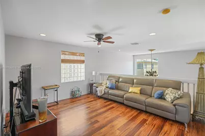 1282 Grant Ct, Hollywood, FL 33019 - Photo 19