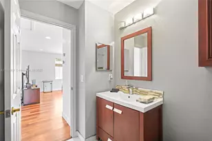 1282 Grant Ct, Hollywood, FL 33019 - Photo 21