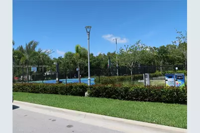 700 Layne Blvd #112, Hallandale Beach, FL 33009 - Photo 57