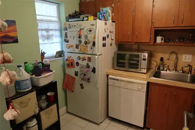 700 Layne Blvd #112, Hallandale Beach, FL 33009 - Photo 7