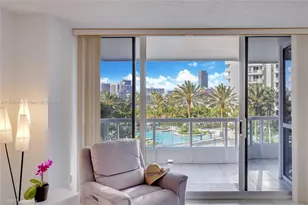 21205 Yacht Club Dr, Aventura, FL 33180 - Photo 5