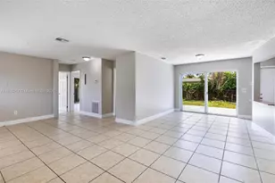 4960 NW 11th Ct, Lauderhill, FL 33313 - Photo 5