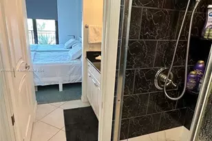 180 Seaview Ct, Other City - In The State Of Florida, FL 34145 - Photo 19