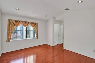3910 Fern Forest Rd, Cooper City, FL 33026 - Photo 17