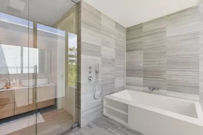 4700 N Meridian Ave, Miami Beach, FL 33140 - Photo 39