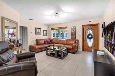 1901 SW 37th Ave, Miami, FL 33145 - Photo 7