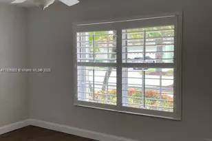 460 Cameron Dr, Weston, FL 33326 - Photo 15