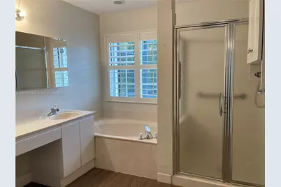 460 Cameron Dr, Weston, FL 33326 - Photo 13