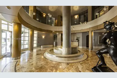 808 Brickell Key Dr #404, Miami, FL 33131 - Photo 9