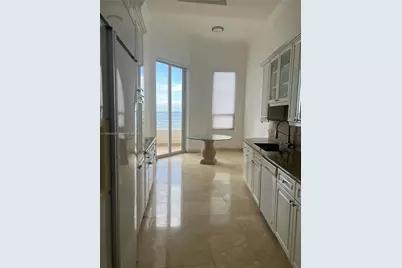 808 Brickell Key Dr #404, Miami, FL 33131 - Photo 5
