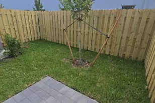 102 SE 11 Ct, Florida City, FL 33034 - Photo 9