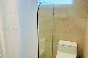 338 Roosevelt St, Hollywood, FL 33019 - Photo 37