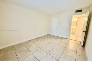 8810 Fontainebleau Blvd, Miami, FL 33172 - Photo 33