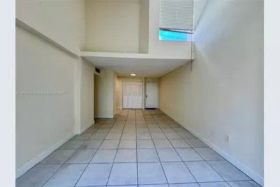 8810 Fontainebleau Blvd #318, Miami, FL 33172 - Photo 9