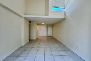 8810 Fontainebleau Blvd, Miami, FL 33172 - Photo 9