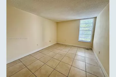 8810 Fontainebleau Blvd #318, Miami, FL 33172 - Photo 27