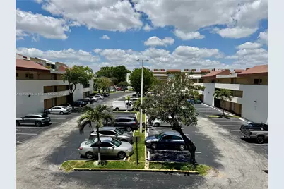 8810 Fontainebleau Blvd #318, Miami, FL 33172 - Photo 41