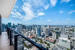 398 NE 5th St, Miami, FL 33132 - Photo 27