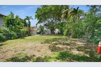 1873 NW Flagler Ter, Miami, FL 33125 - Photo 9