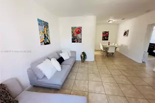 301 NW 37th St, Miami, FL 33127 - Photo 15