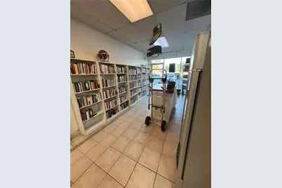 Xxxx W 16th Ave, Hialeah, FL 33012 - Photo 5