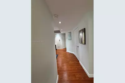 170 SE 14th St #1105, Miami, FL 33131 - Photo 21
